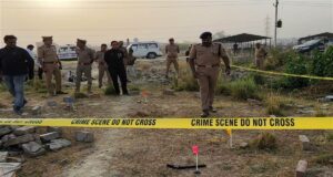 कानपुर: टिकरा गांव में पुलिस से भिड़े गौ तस्कर, गोलीबारी में दो घायल, बनी गांव की घटना को स्वीकारा