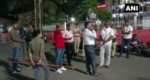 नागपुर रेलवे स्टेशन पर एक संदिग्ध सामान से भरा एक बैग मिला