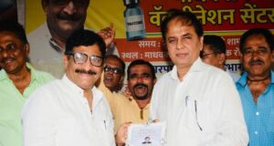 हार्दिक हुंडीया के हाथों से स्टार अमृत सम्मान से सम्मानित हुए भाजपा के लोकप्रिय राजनेता अतुल शाह