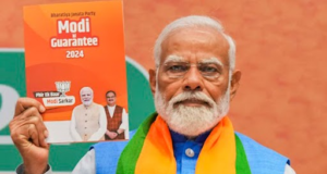 आकाश कुसुम और राजनीतिक दलों के घोषणा पत्र