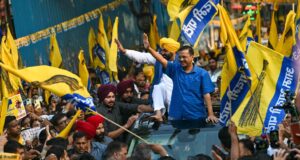 आम आदमी पार्टी में हो सकती है बगावत