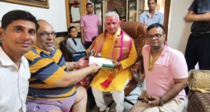 ताराचंद जैन माधानी का आयुर्वेदाचार्य डॉ प्रकाश टाटा ने किया उपचार