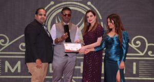 डॉ. निकेश जैन माधानी को अभिनेत्री नीलम कोठारी ने इंडियाज टॉप बिजनेस एंड इंटरप्रेन्योर्स अवार्ड से किया सम्मानित