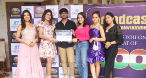 फिल्म “400” का मुहूर्त मड आयलैंड मुंबई में सम्पन्न, पॉलिटिकल सस्पेंस थ्रिलर है यह फिल्म