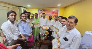 बांग्लादेशी हिंदुओं की सुरक्षा हो सुनिश्चित, राष्ट्रीय परशुराम सेना की सरकार से मांग