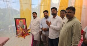 गौ रक्षा शाला ट्रस्ट में आयोजित कार्यक्रम में गोसेवकों को किया सम्मानित