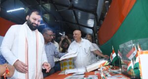 ‘हर घर तिरंगा अभियान’ राष्ट्रीय ध्वजों की बिक्री 1101 प्रतिशत तक बढ़ी