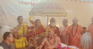 गौ संसद का आज से सत्र शुरू मनोनीत गौ सांसदों को शंकराचार्य जी ने दिलाई शपथ