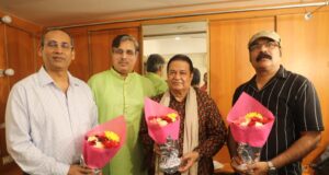 वृद्ध मित्र ने वृद्धों के जीवन में सुधार के लिए शुरु किया जागरूकता अभियान