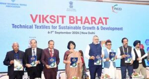 सरकार के पहले 100 दिनों में कपड़ा मंत्रालय का मुख्य फोकस कारीगरों को सशक्त बनाना