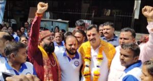 दीपावली उपहार के तौर पर 1500 जरूरतमंदों को द्वारकामाई चैरिटी संस्था द्वारा दिया गया राशन