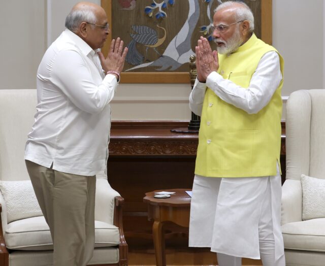 गुजरात के मुख्यमंत्री ने प्रधानमंत्री से मुलाकात की