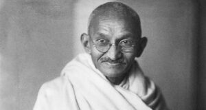 *गांधी जी और उनकी लोकसेवी पत्रकारिता*