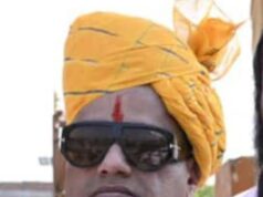 उद्योगपति व समाजसेवी हुकूम उदय प्रताप सिंह ने लड्डू बांटकर मनाई जीत की खुशी