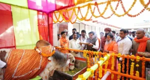 CM Mohan Yadav : कामधेनु गौ अभ्यारण्य में गोवर्धन पूजन