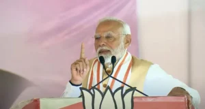 महाराष्ट्र के धुले में चुनावी रैली – कुछ लोगों की राजनीतिक का आधार केवल लूट है -पीएम मोदी