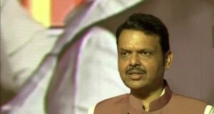 देवेंद्र फडणवीस तीसरी बार बने महाराष्ट्र के मुख्यमंत्री, राज्यपाल ने दिलाई शपथ