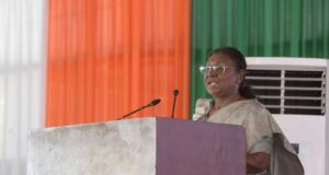 भारत की राष्ट्रपति ने रायरंगपुर में विभिन्न विकास परियोजनाओं की नींव रखी