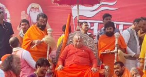 प्रियंका गांधी की जीत पर वायनाड में हुई गाय की हत्या – रामभद्राचार्य