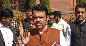 लव जिहाद’ और जबरन धर्मांतरण पर सख्त कानून – शाह के साथ फडणवीस की मीटिंग