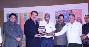 मुंबई: गौ सेवक उमेश शाह को मिला ‘करमदीप सम्मान’