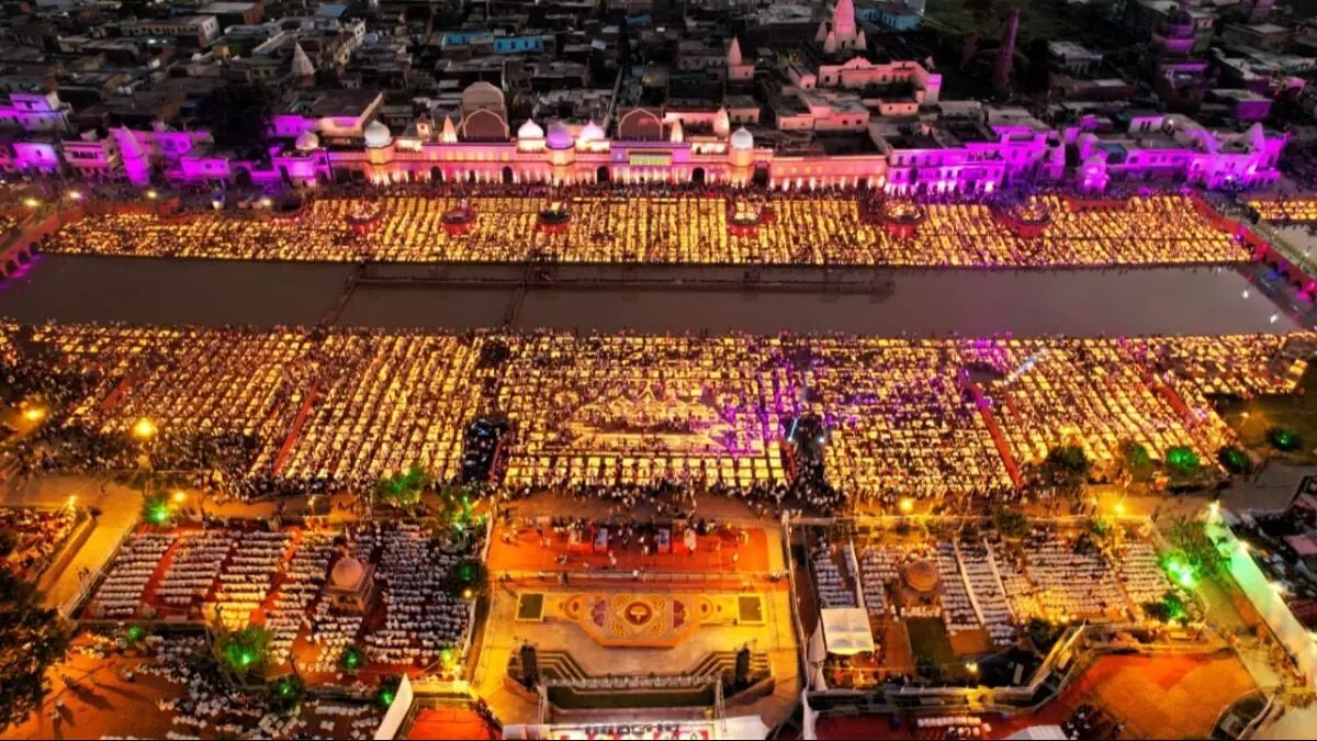 1071055-ayodhya-deepotsav-111102852-16x90-1 (1)