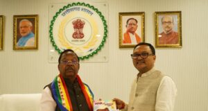 कृषि मंत्री से मिले डॉ. अखिल जैन