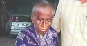 महान क्रिकेटर सलीम दुर्रानी की पूर्व पत्नी रेखा मुंबई में भीख मांगते हुए पाई गई