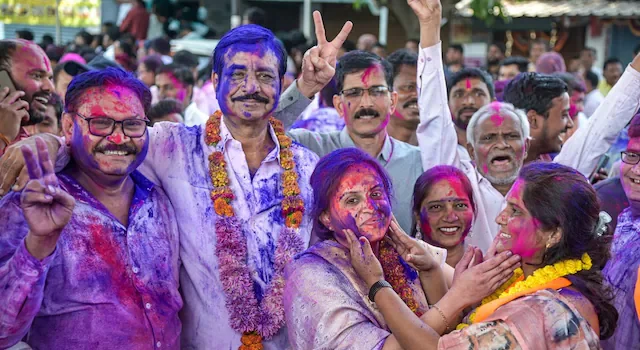 महाराष्ट्र निकाय चुनाव में महायुति की सुनामी